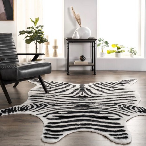 NuLoom Clara Faux Zebra Fur Washable Area Rug 6x8 - Picture 6 of 10